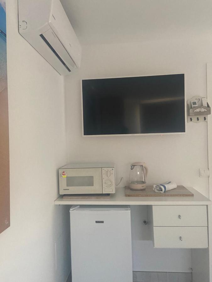 Appartement A 2 Passi Dal Mare! à Es Pujols Extérieur photo