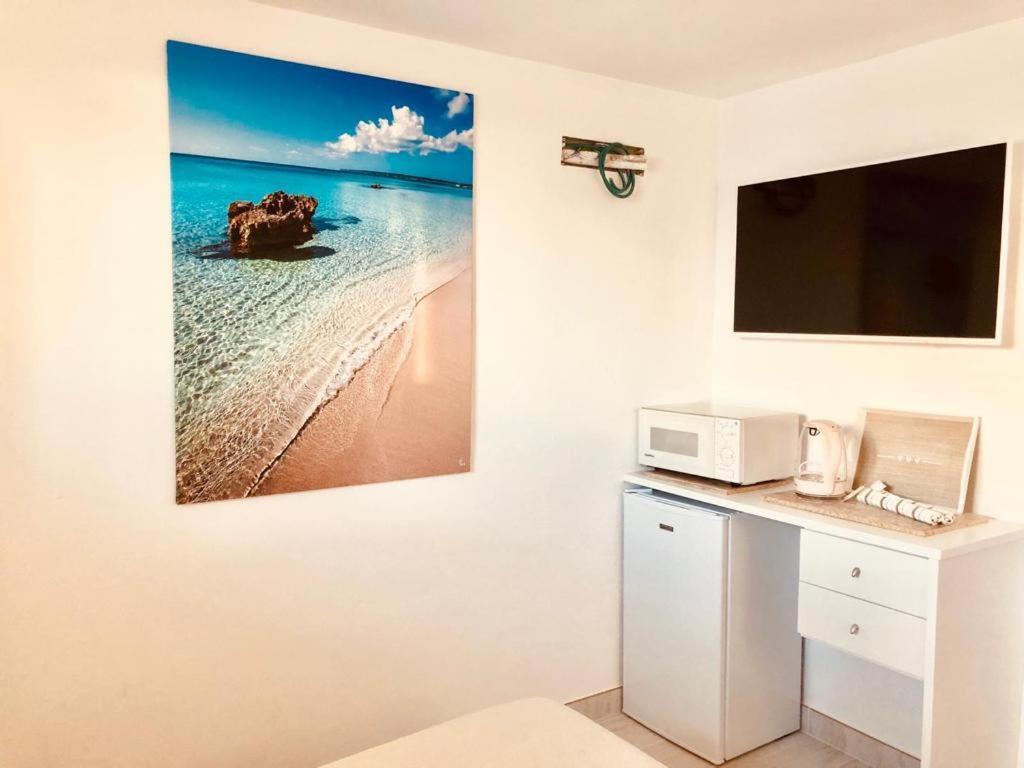 Appartement A 2 Passi Dal Mare! à Es Pujols Extérieur photo